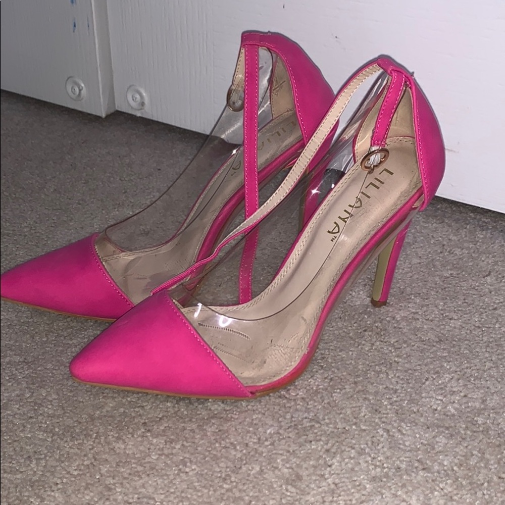 Pink pointy heel
